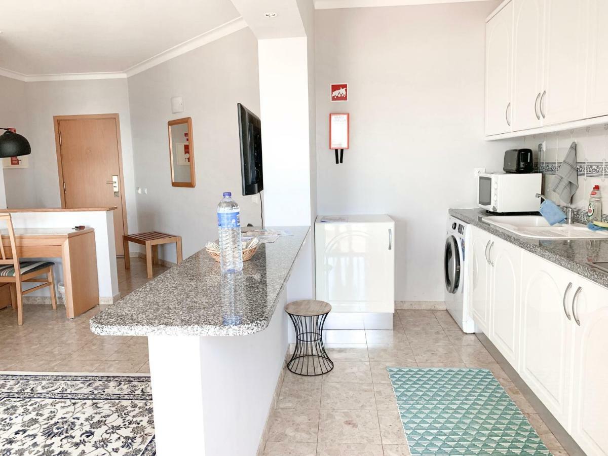 Panoramic Apartment In Portimao: Ocean View, Wifi Zewnętrze zdjęcie